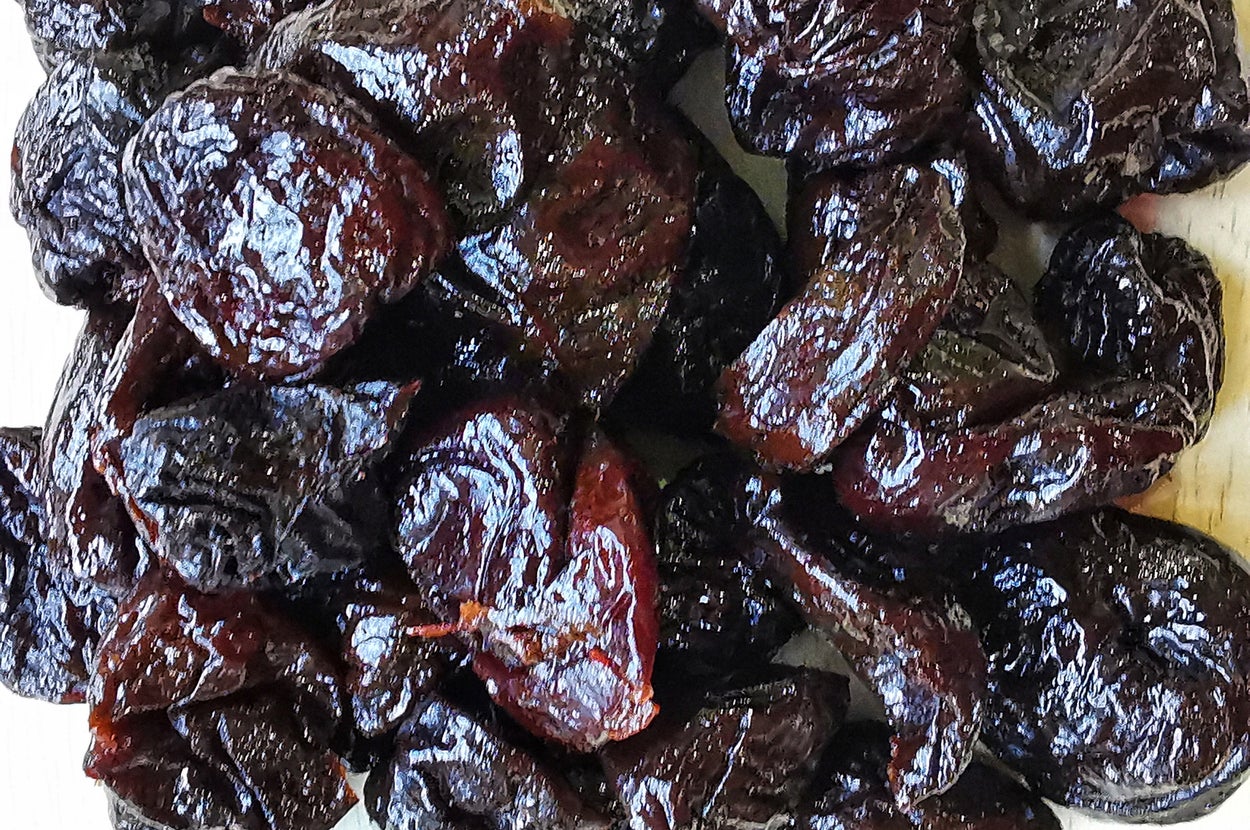 It Turns Out Prunes Could Help To Protect Your Hips As You Age