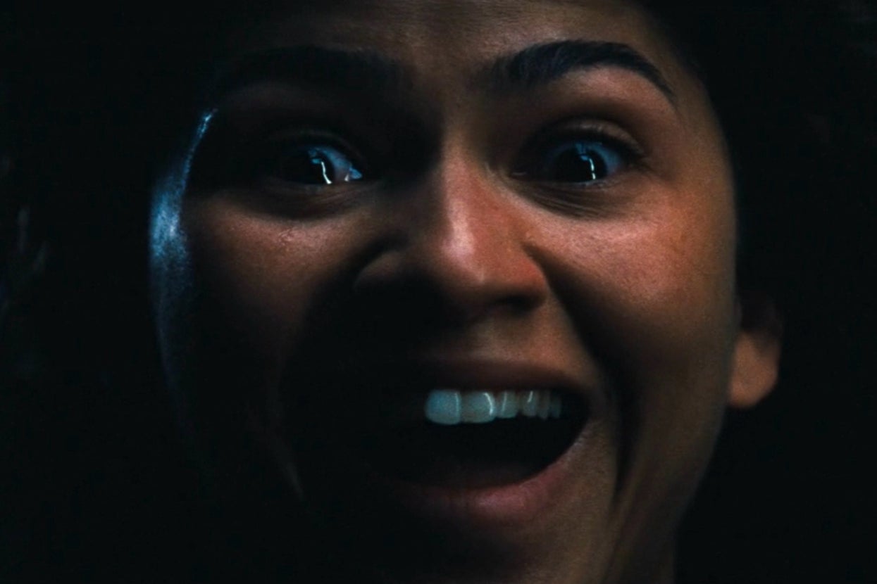 This Quiz Will Reveal If Your Heart Is Currently In “Build,” “Break,” Or “Bloom” Mode