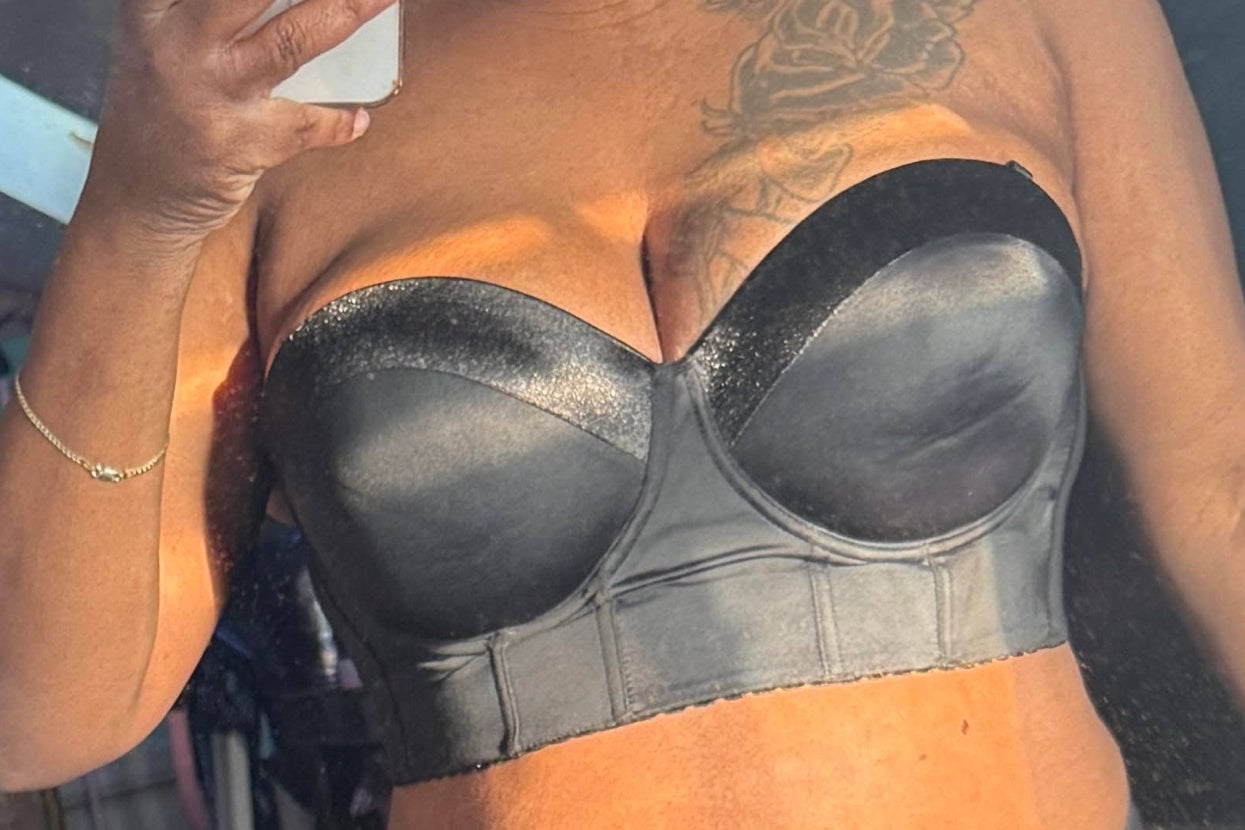 27 Strapless Bras And Pasties Reviewers Say Actually Work For DD+ Busts
