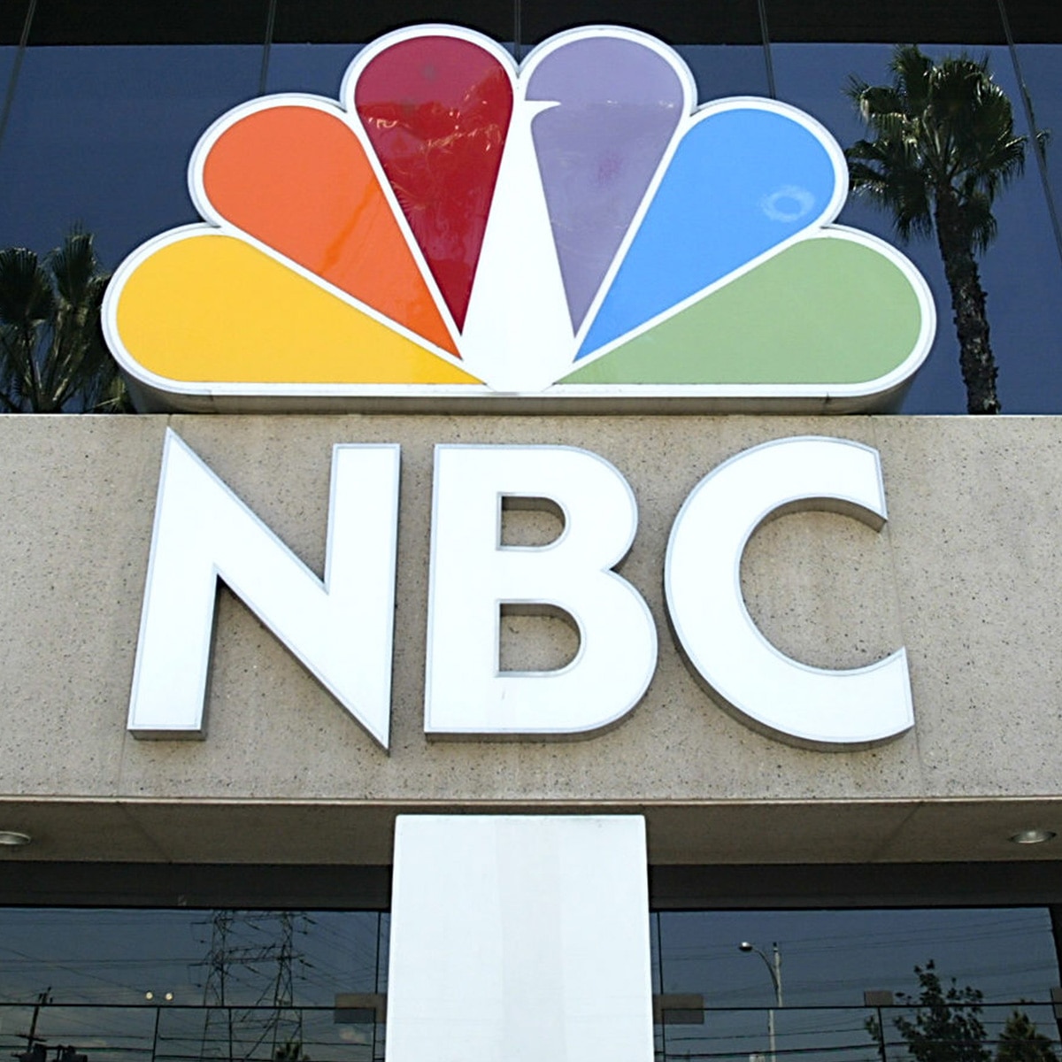 3 People Dead After NBC Helicopter Crashes in Los Angeles