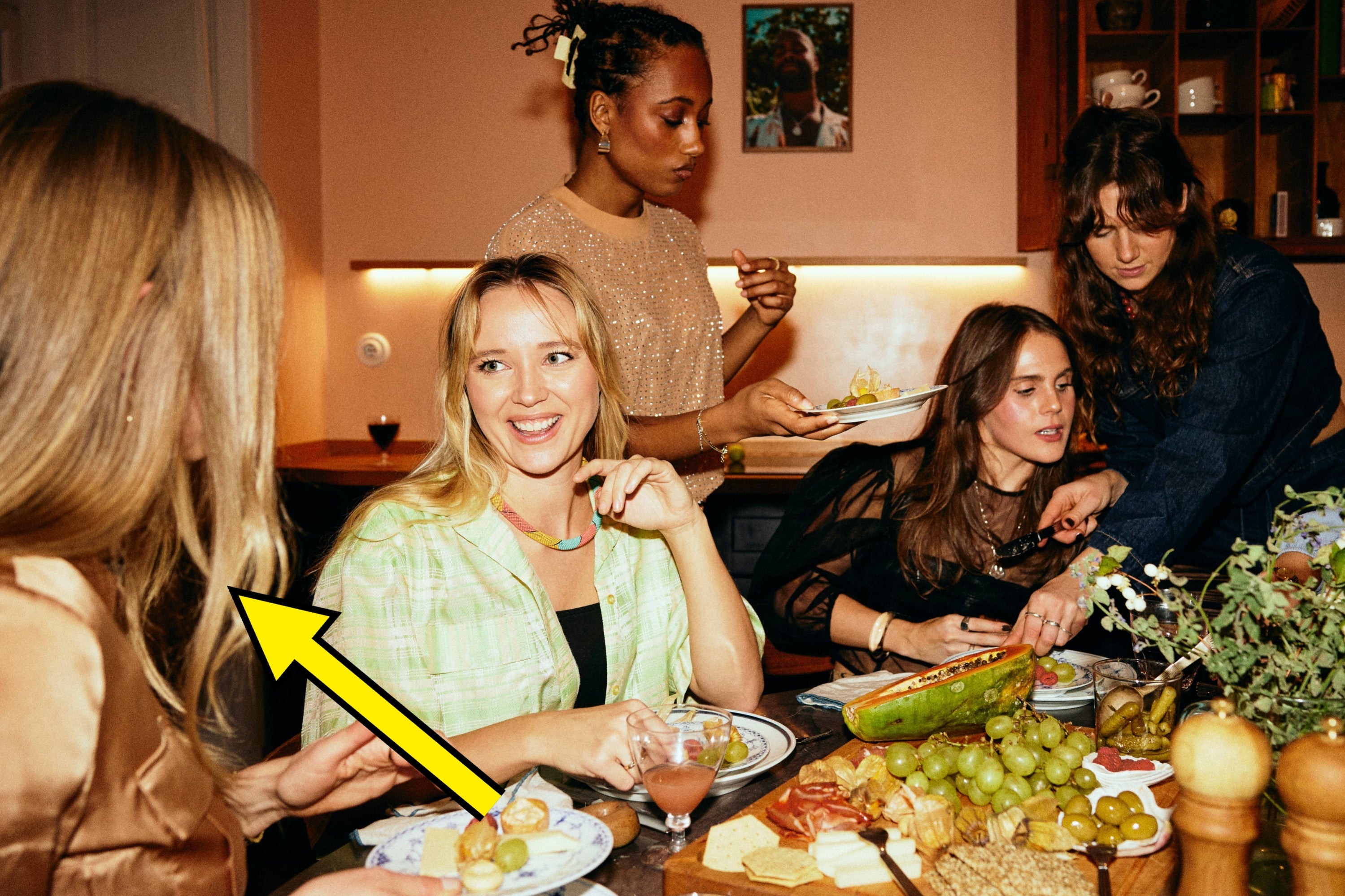 Women Are Revealing The “Extremely Toxic” Friendship Red Flags That Way Too Many People Ignore, And Dang, These Flew Right Over My Head In Previous Friendships