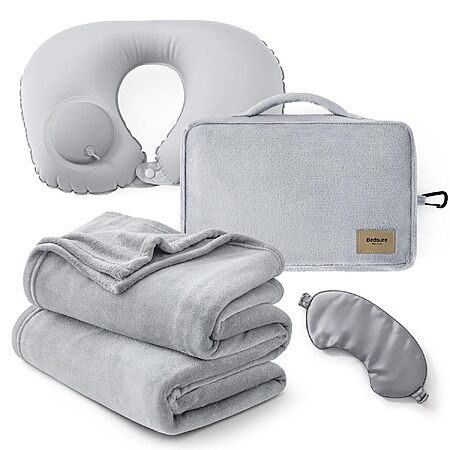4-Pc Bedsure Travel Blanket Set $9.50